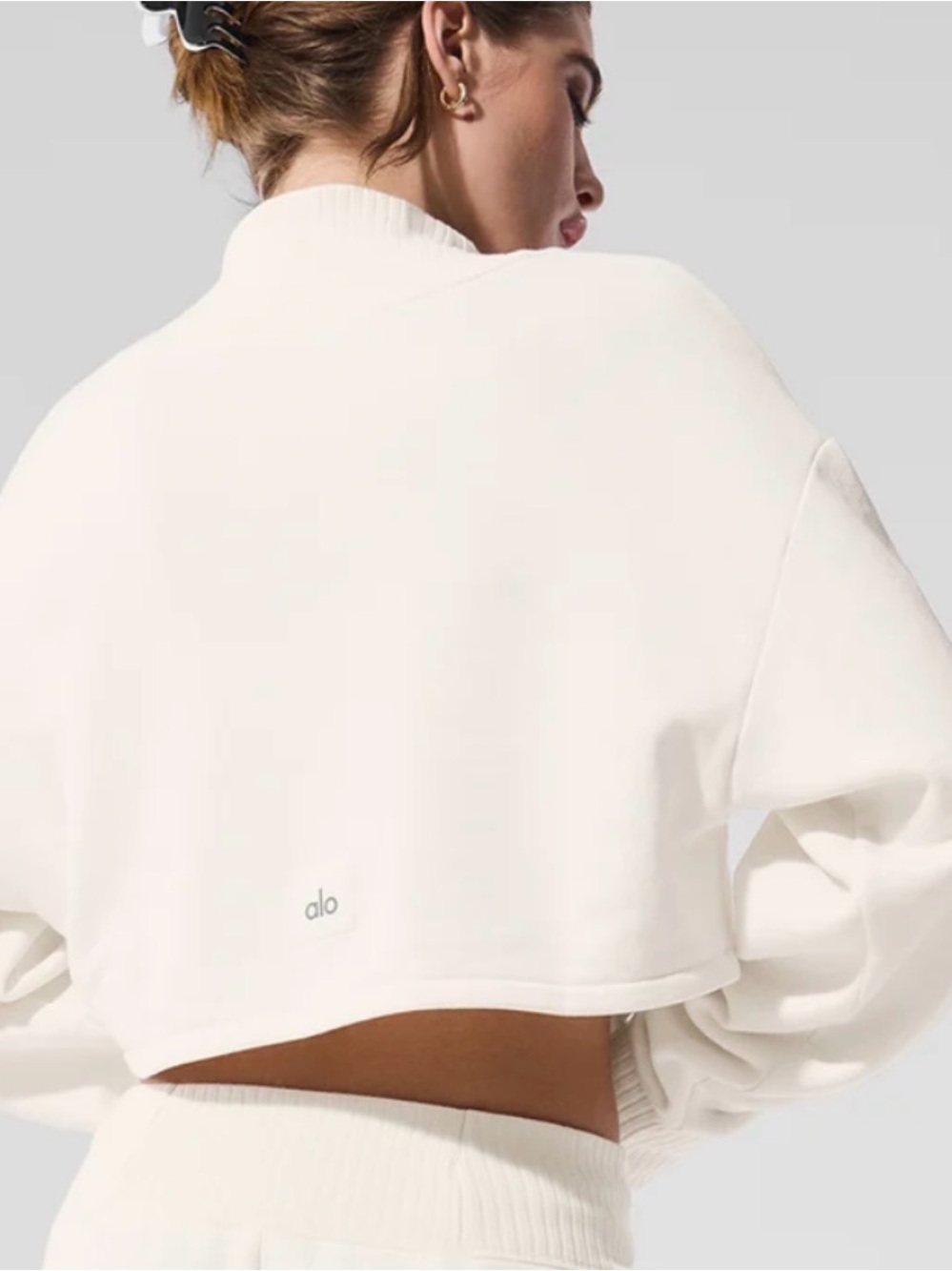 ALO Yoga Ivory Cropped Pullover Sweatshirt
